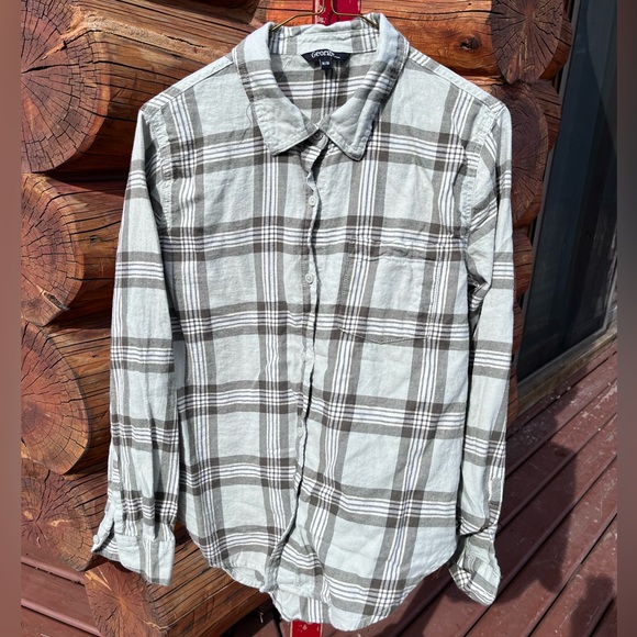George button up flannel. Size M - Picture 2 of 3